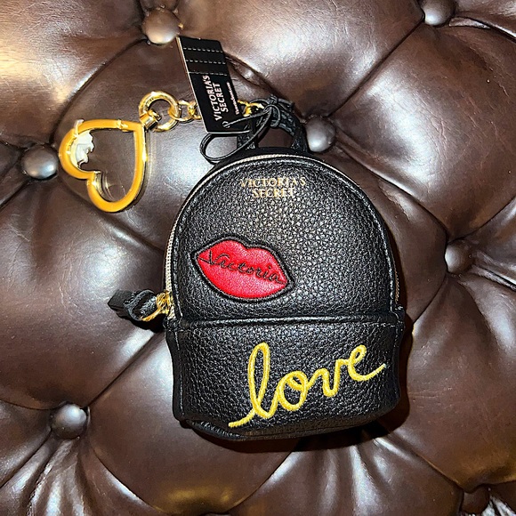 ❤️ MINI VICTORIA SECRET BACKPACK KEYCHAIN CHARM - Picture 2 of 3